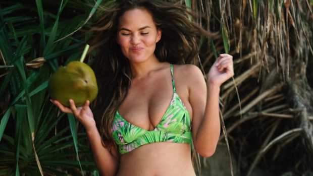 Chrissy Teigen Outtakes SI Swimsuit 2017